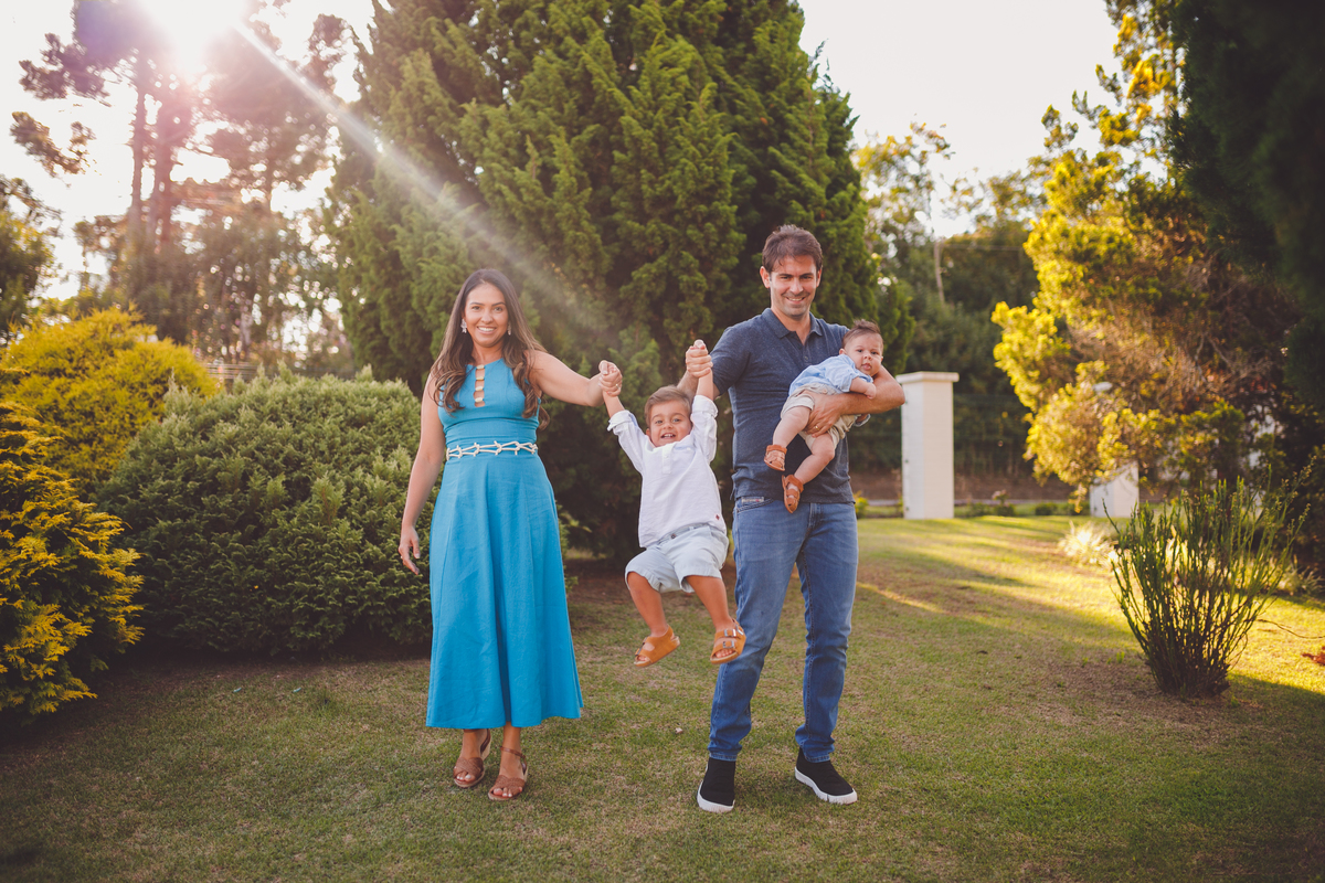 fotografa familia curitiba - ensaio em casa quatro barras lifestyle