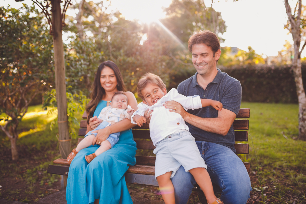 fotografa familia curitiba - ensaio em casa quatro barras lifestyle