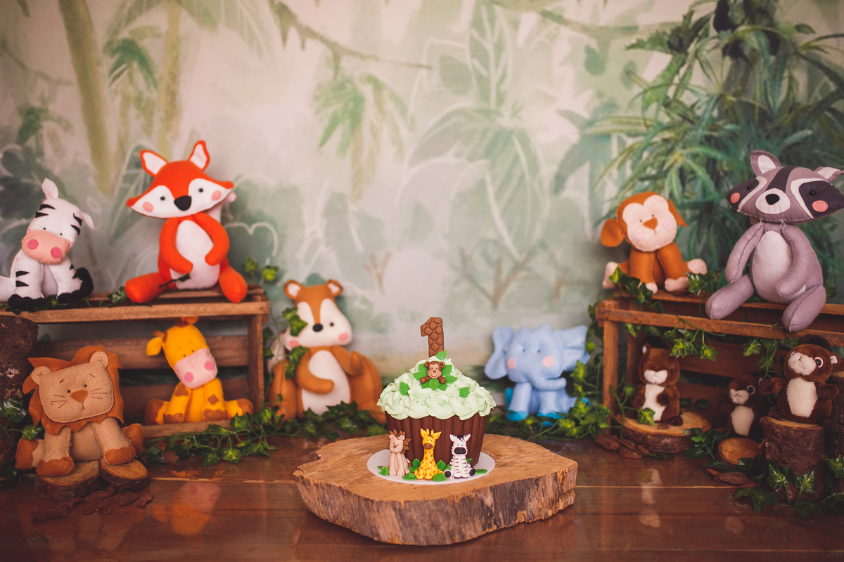 fotografa familia curitiba - smash the cake Lucca bolo no estudio