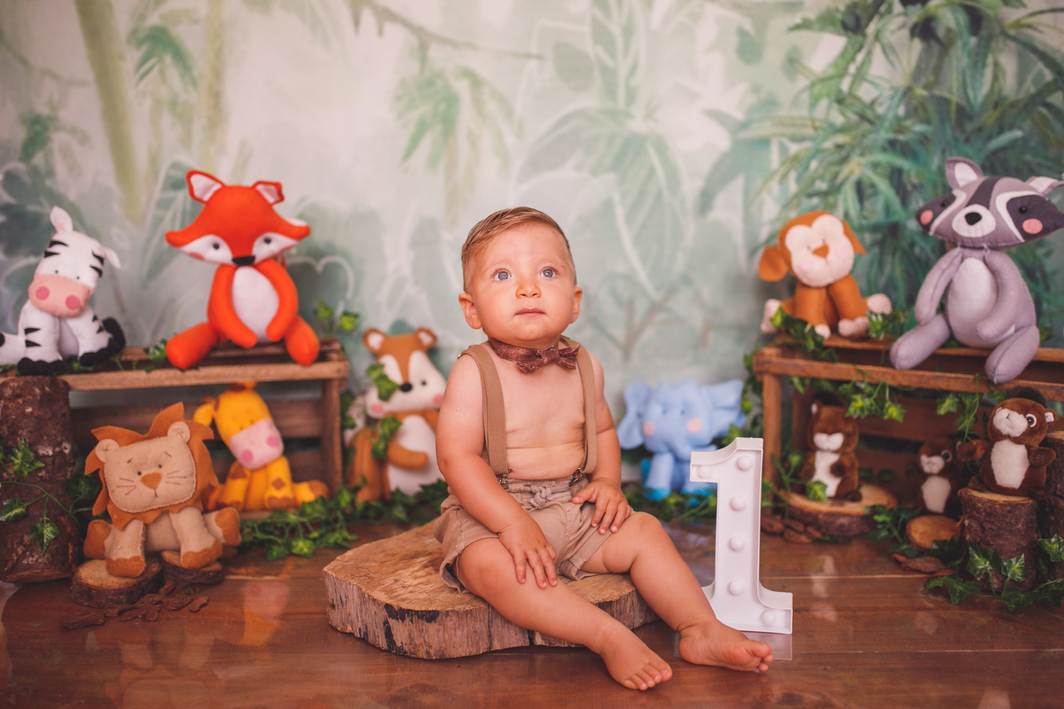 fotografa familia curitiba - smash the cake Lucca bolo no estudio