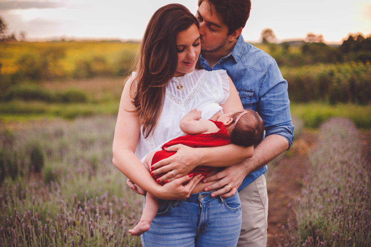 fotografa familia curitiba - ensaio externo campo de lavanda colonia witmarsun