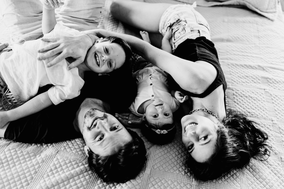 fotografa familia curitiba - ensaio em casa luiza 3 meses