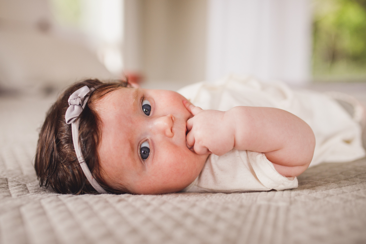 fotografa familia curitiba - ensaio em casa luiza 3 meses
