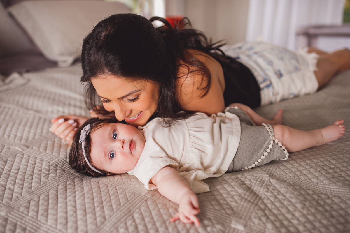 fotografa familia curitiba - ensaio em casa luiza 3 meses