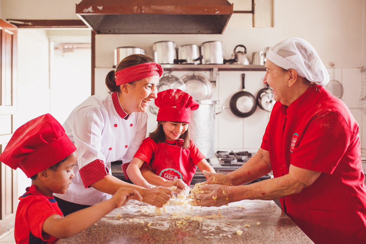 fotografa familia curitiba - casa das massas agua 