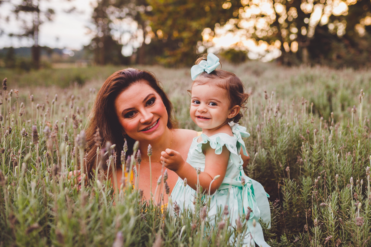 fotografa familia Curitiba - ensaio externo campo lavanda 