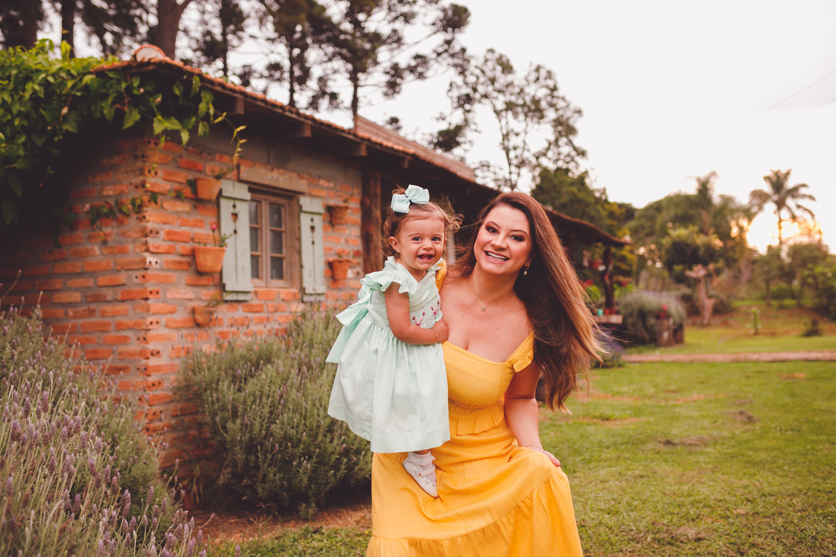 fotografa familia Curitiba - ensaio externo campo lavanda 