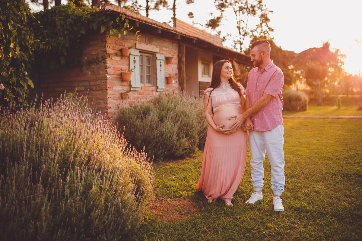 fotografa familia curitiba - ensaio externo gestante lavandario colonia witmarsun