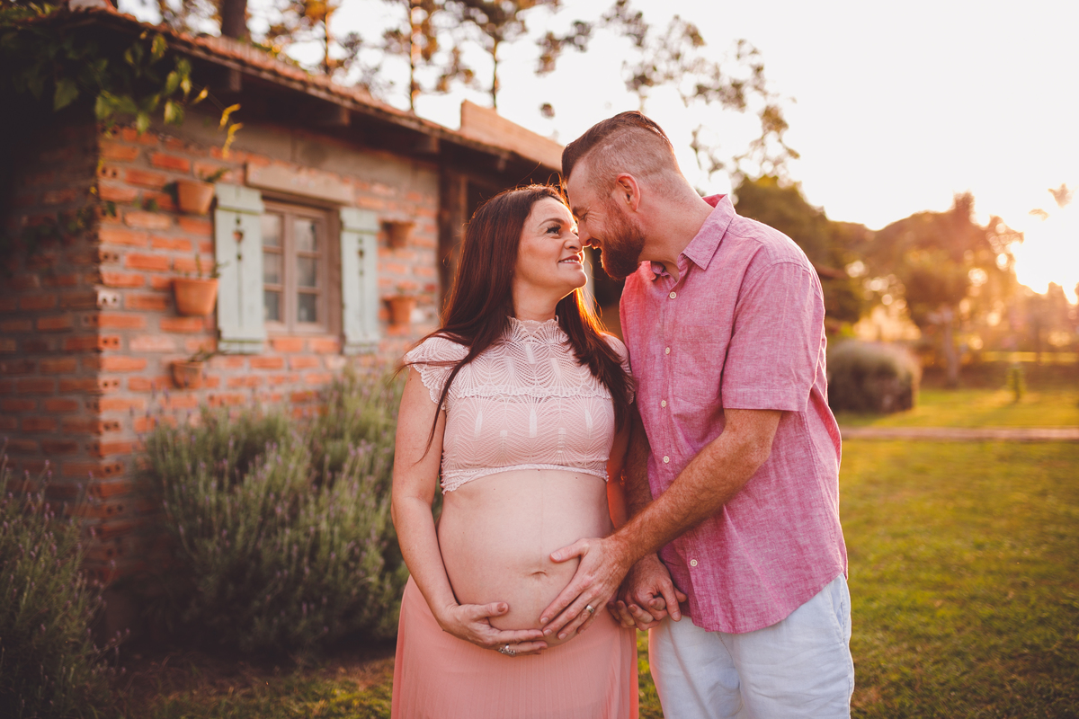 fotografa familia curitiba - ensaio externo gestante lavandario colonia witmarsun