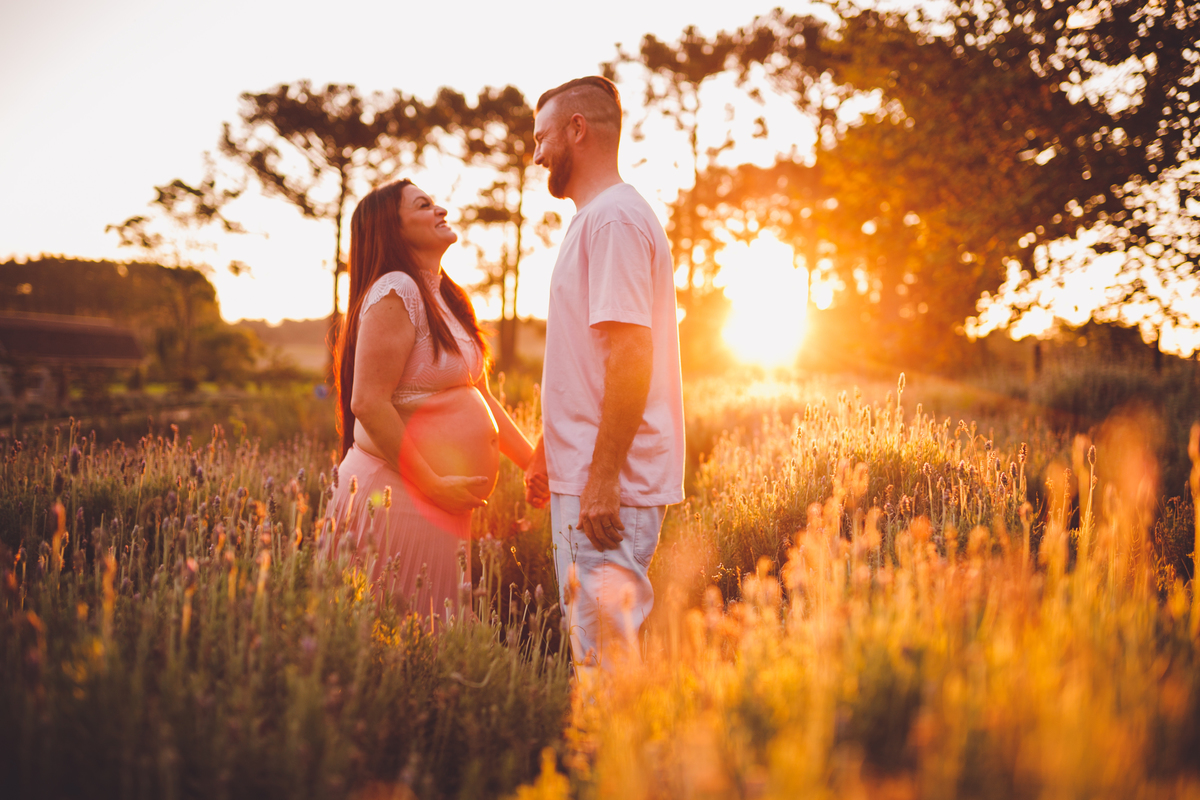fotografa familia curitiba - ensaio externo gestante lavandario colonia witmarsun