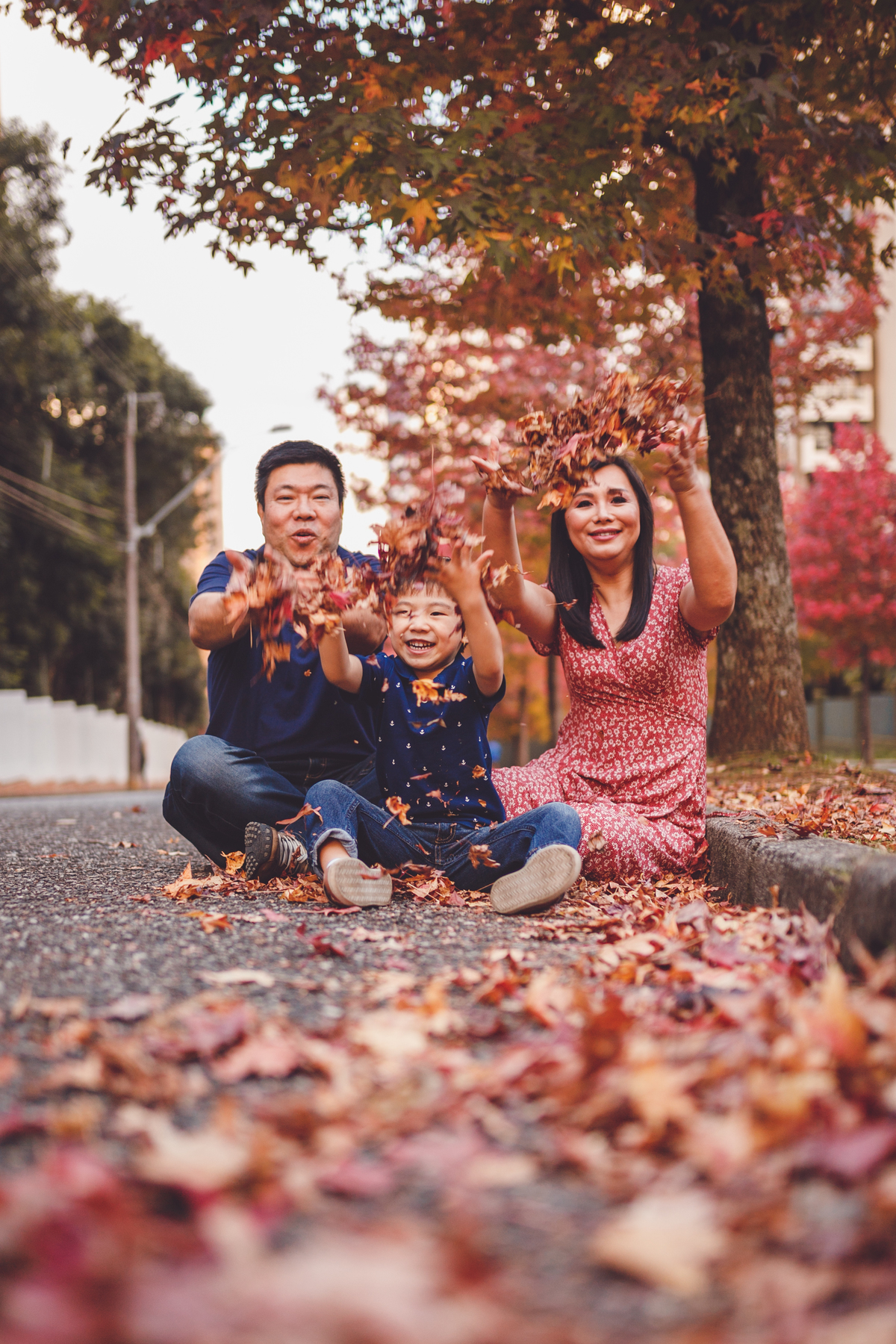 fotografa familia curitiba - ensaio outono canaleta onibus