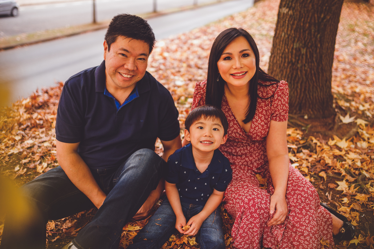 fotografa familia curitiba - ensaio outono canaleta onibus