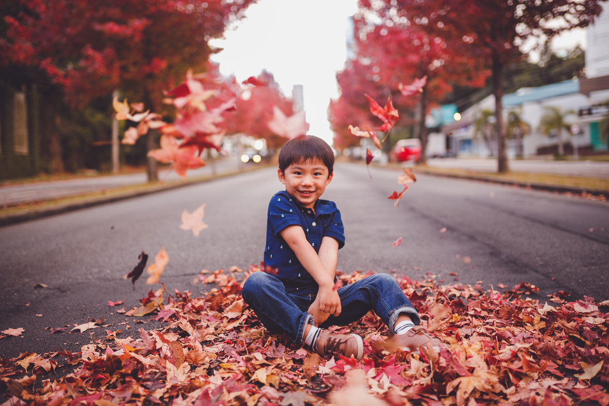fotografa familia curitiba - ensaio outono canaleta onibus