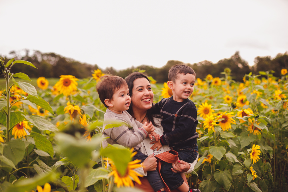 fotografa-familia-curitiba-girassol-campo