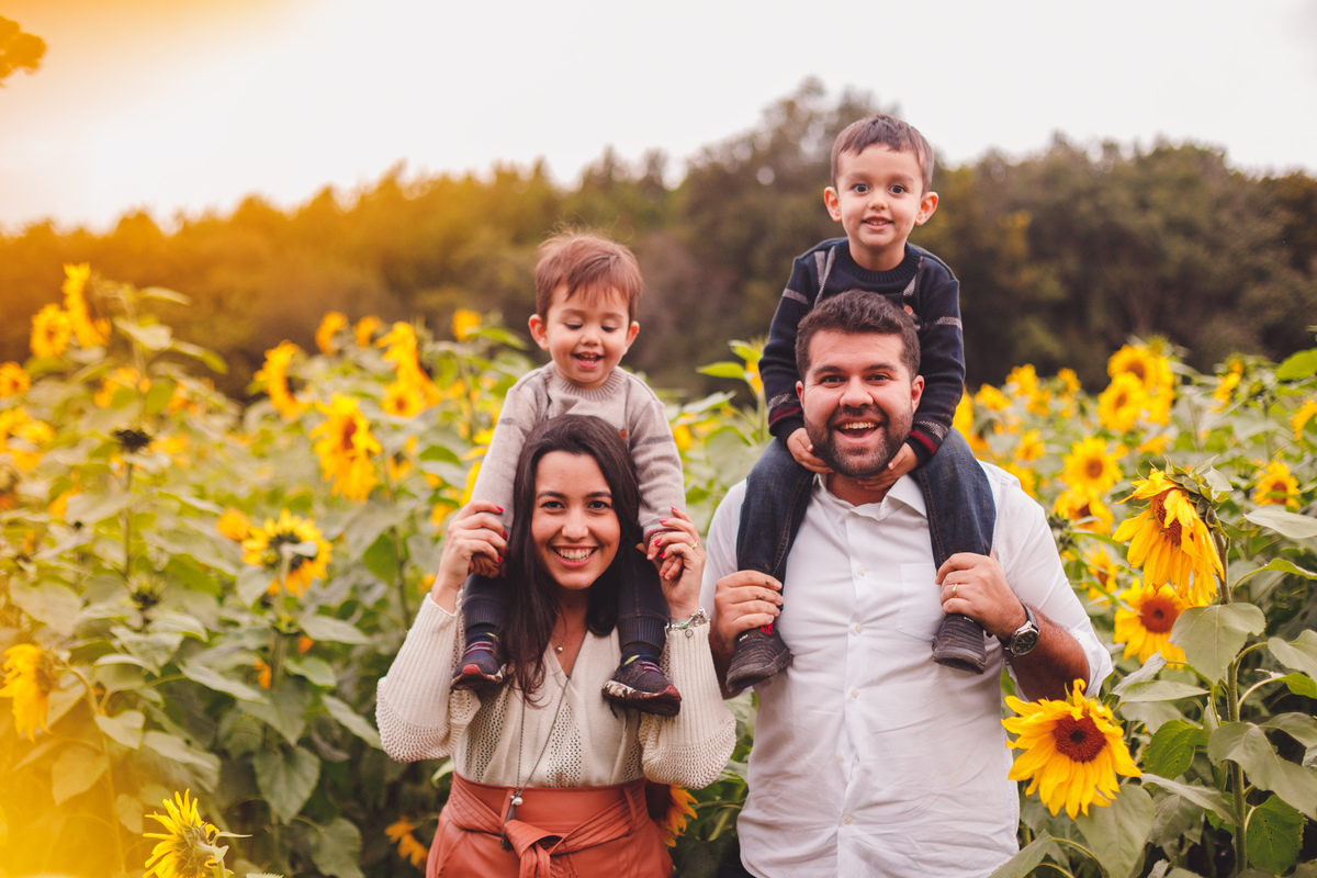 fotografa-familia-curitiba-girassol-campo