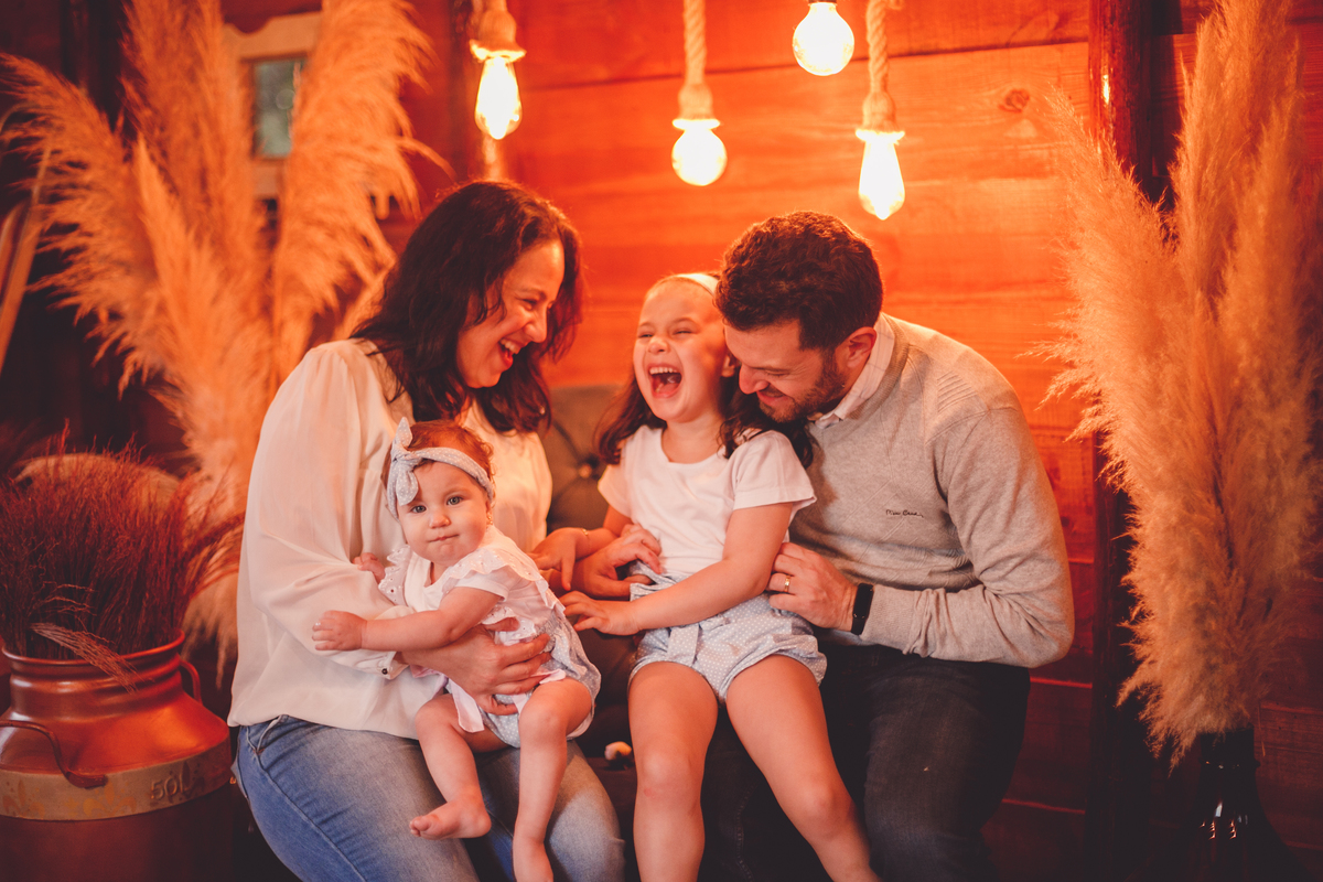 fotografa familia curitiba - ensaio externo campo cascara sentinela menina bebe 