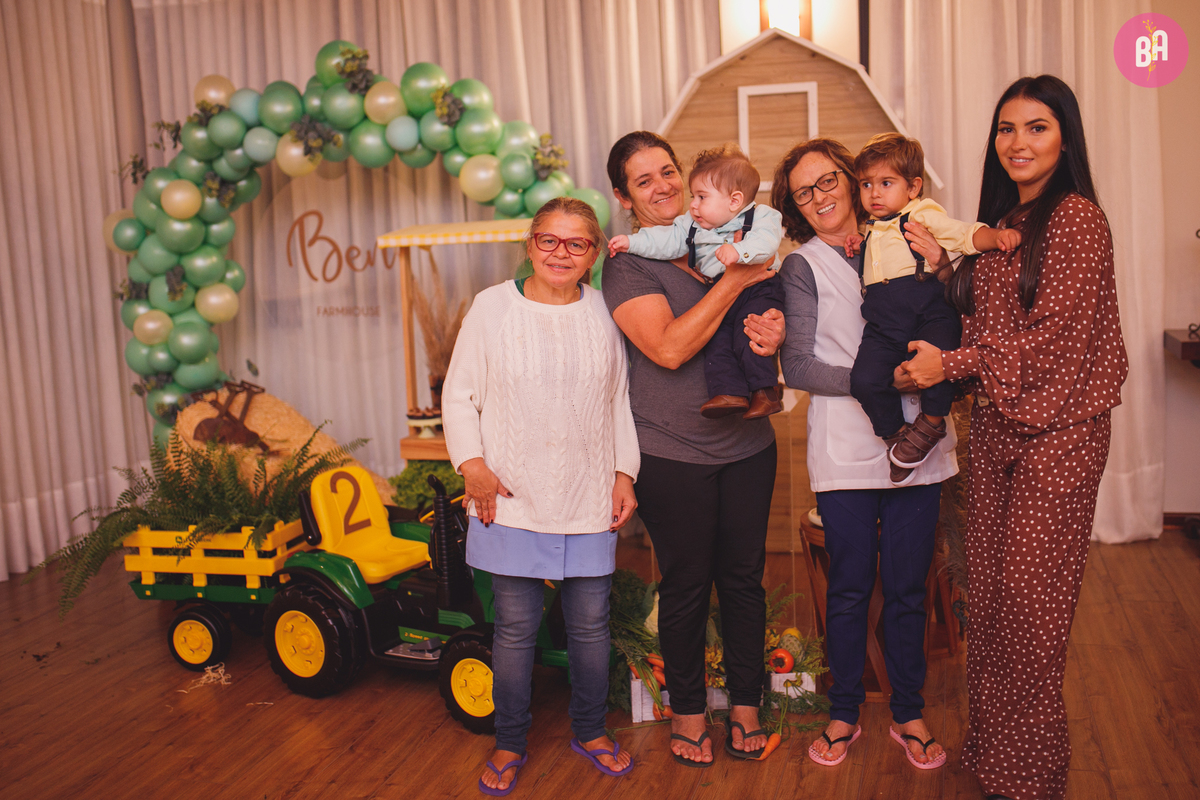 fotografa familia curitiba aniversario em casa fazendinha