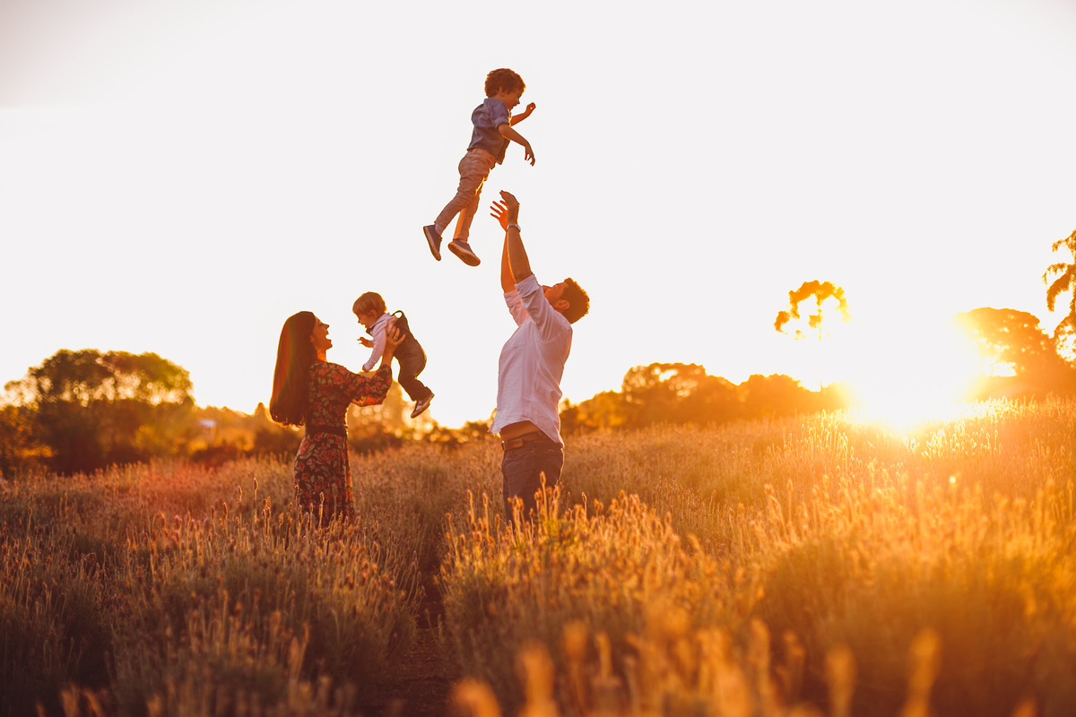 fotografa familia curitiba - ensaio Lavandario externo menino bebe