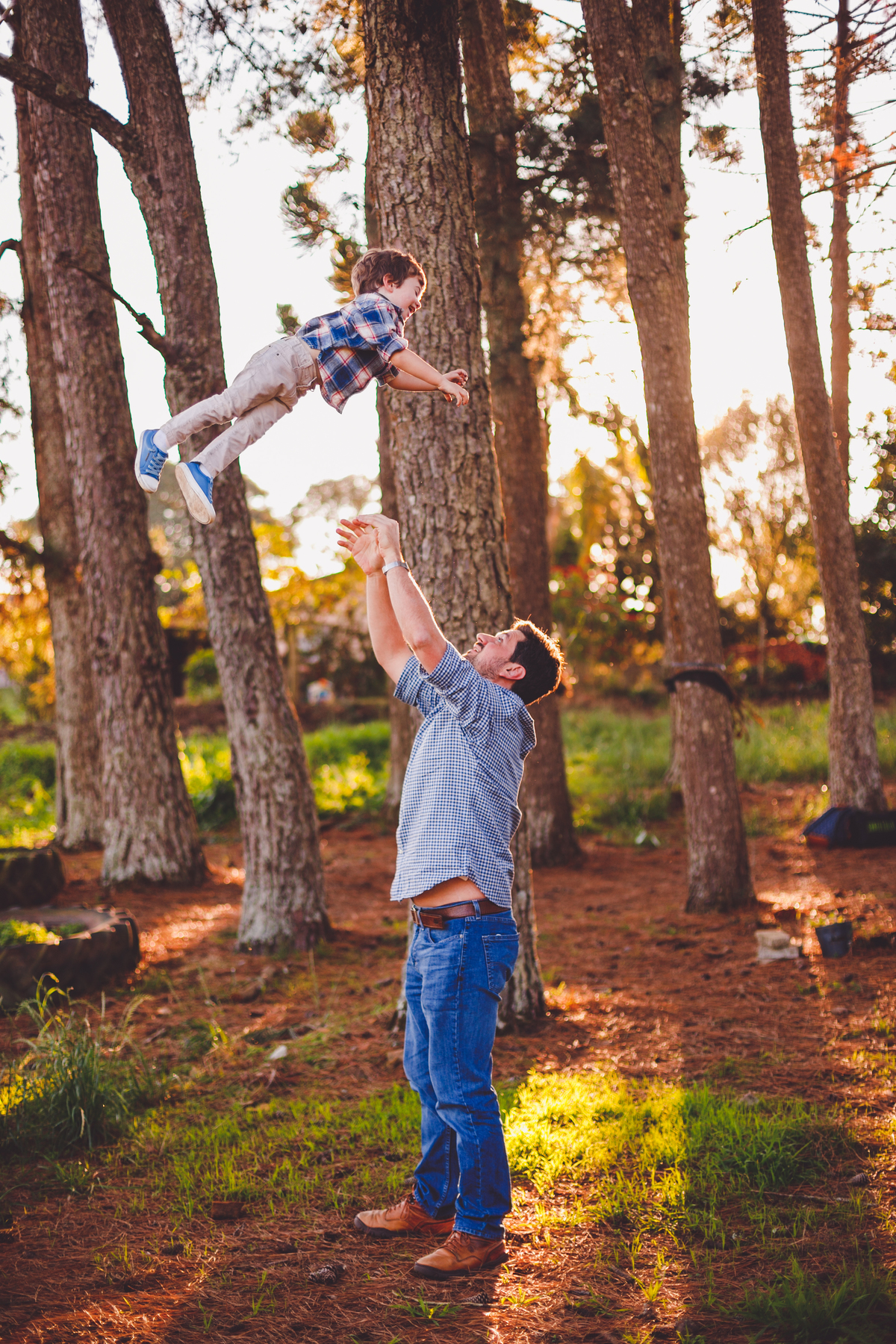 fotografa familia curitiba - ensaio Lavandario externo menino bebe