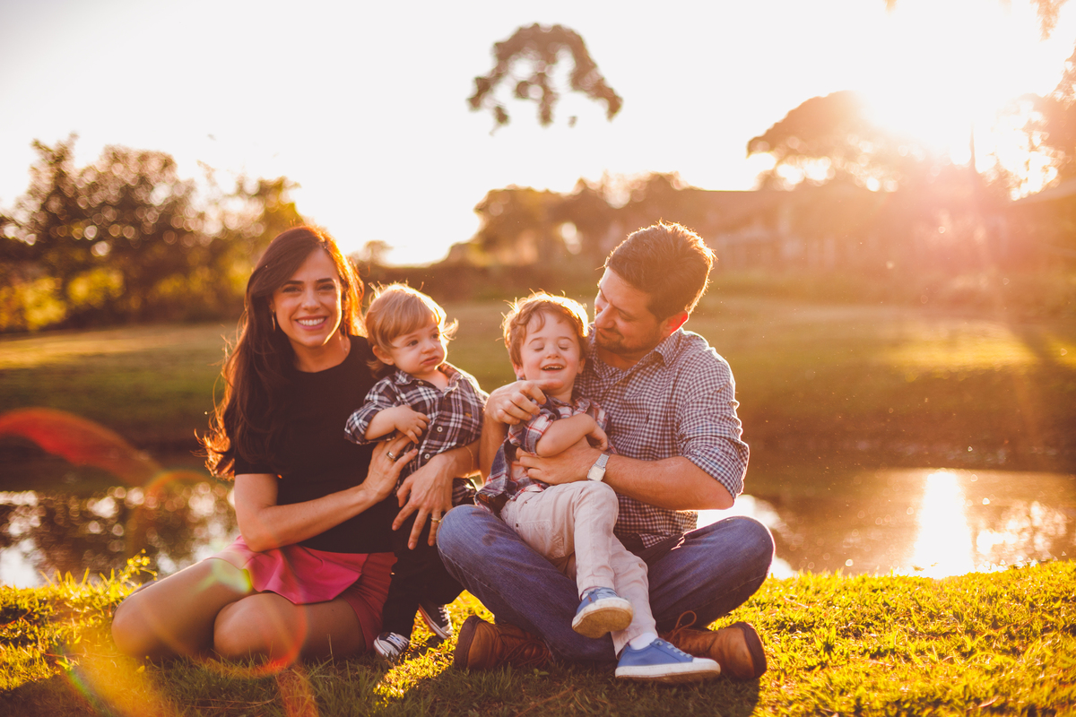 fotografa familia curitiba - ensaio Lavandario externo menino bebe