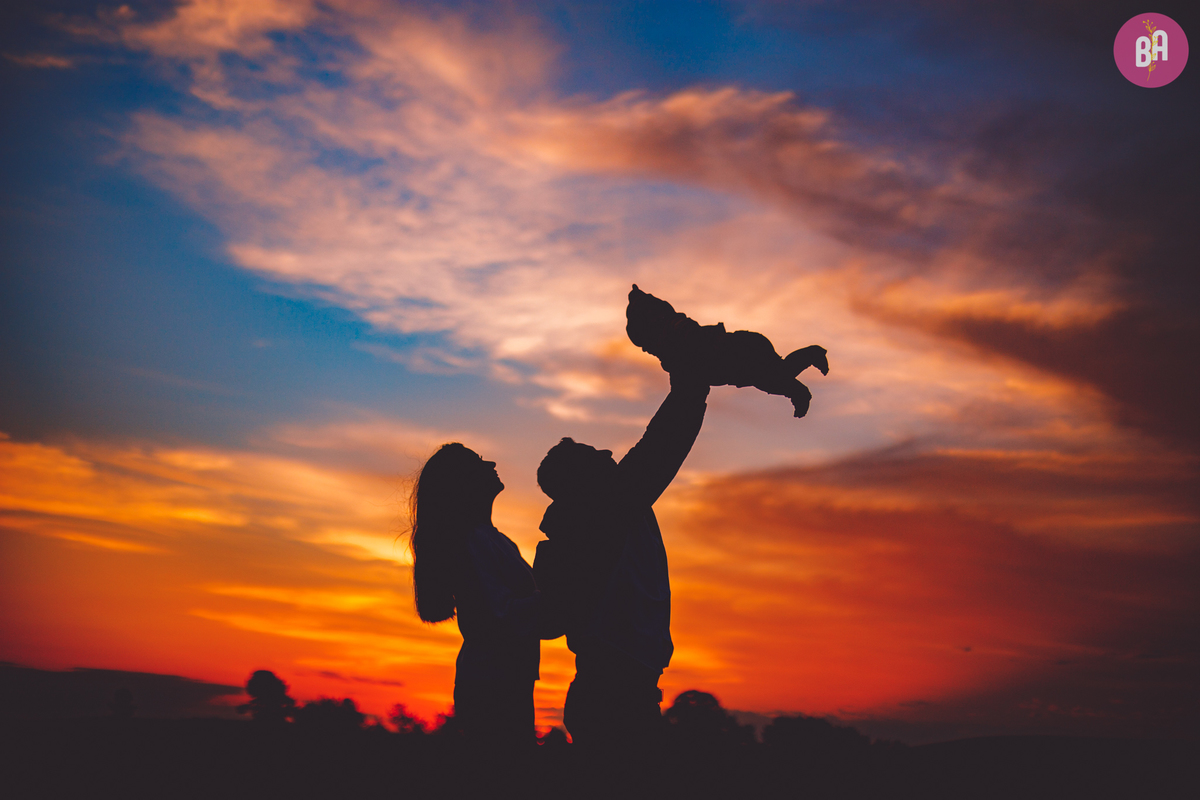 fotografa familia curitiba - ensaio externo por do sol bebe