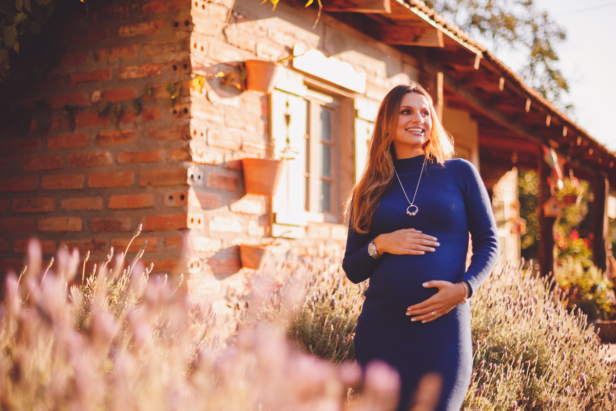 fotografa familia curitiba - ensaio gestante Lavandario externo 