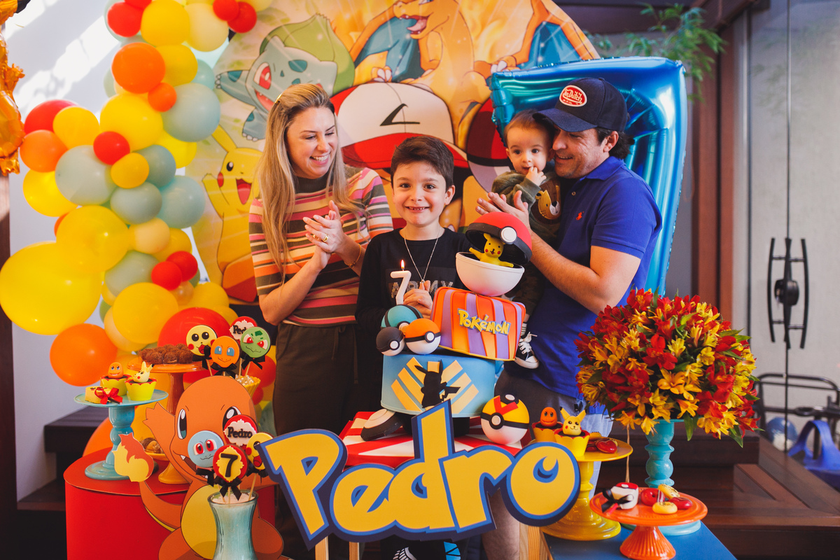 fotografa familia Curitiba aniversario em casa 7 anos 