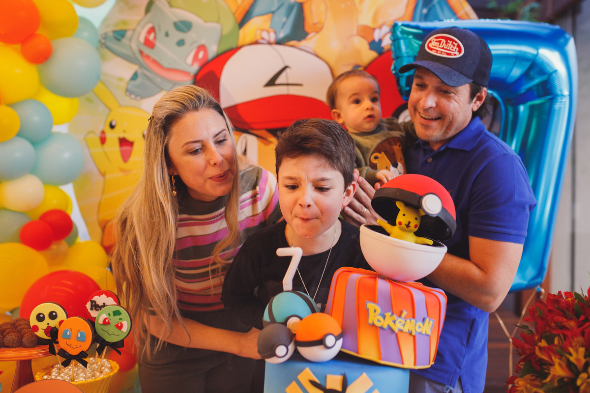 fotografa familia Curitiba aniversario em casa 7 anos 