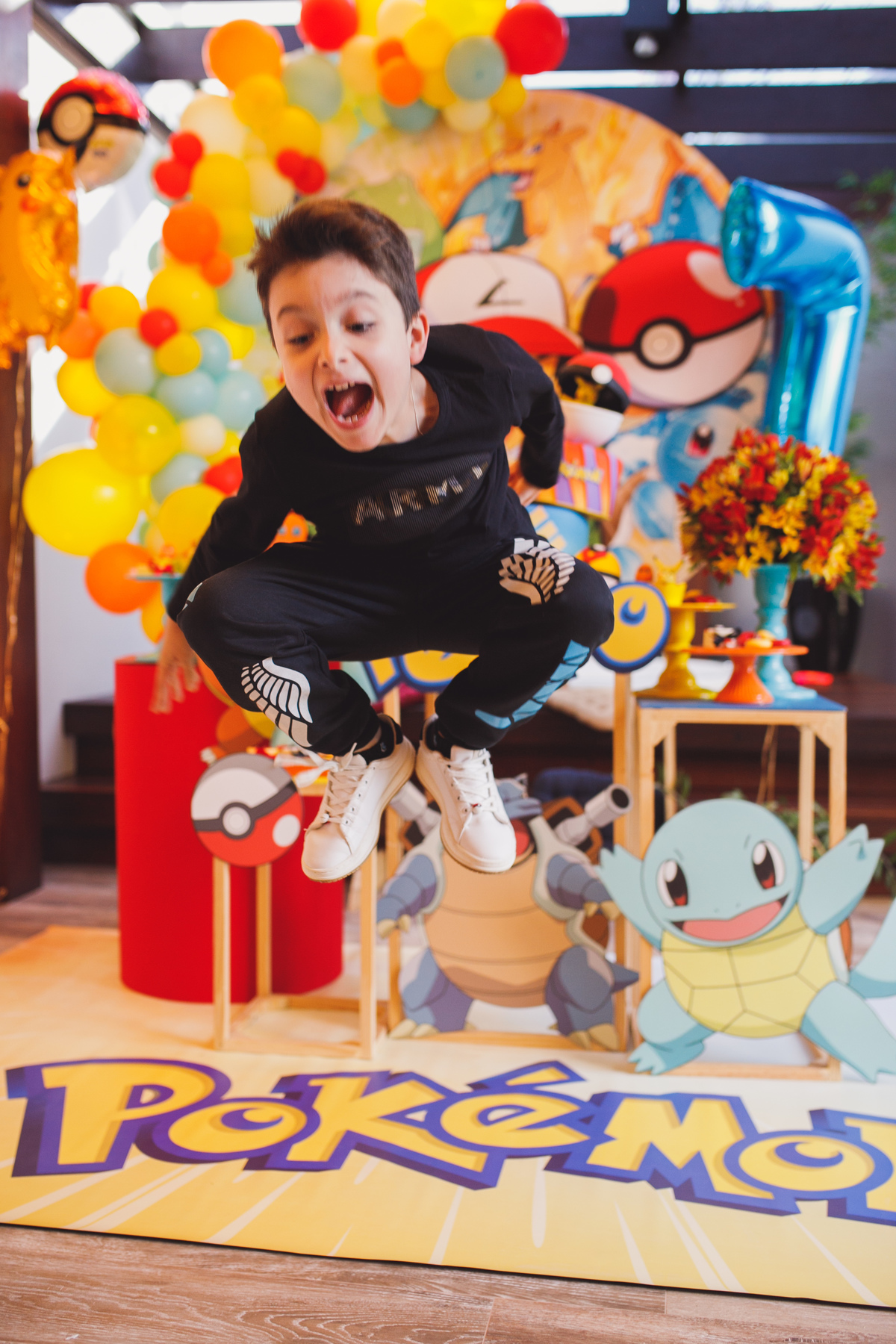 fotografa familia Curitiba aniversario em casa 7 anos 