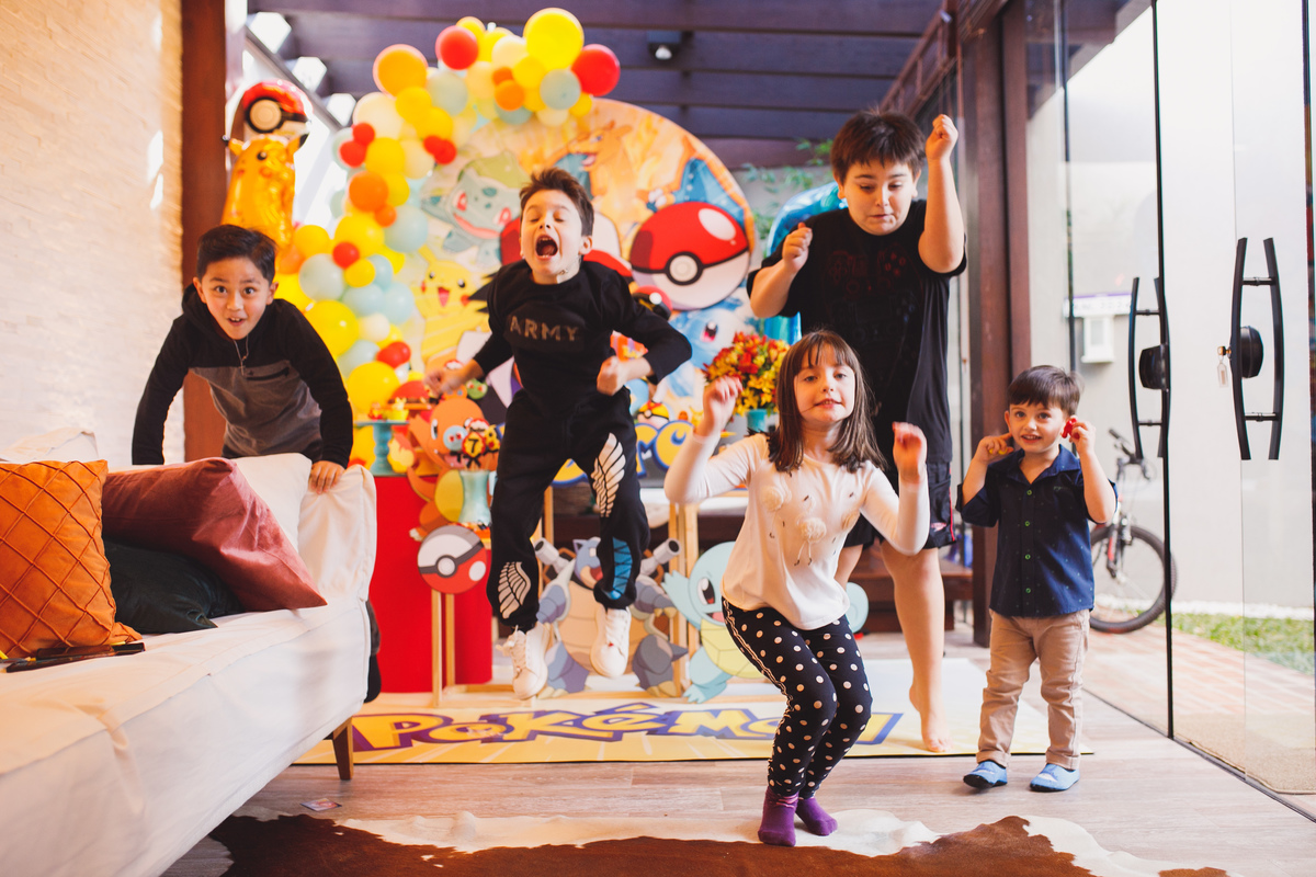 fotografa familia Curitiba aniversario em casa 7 anos 