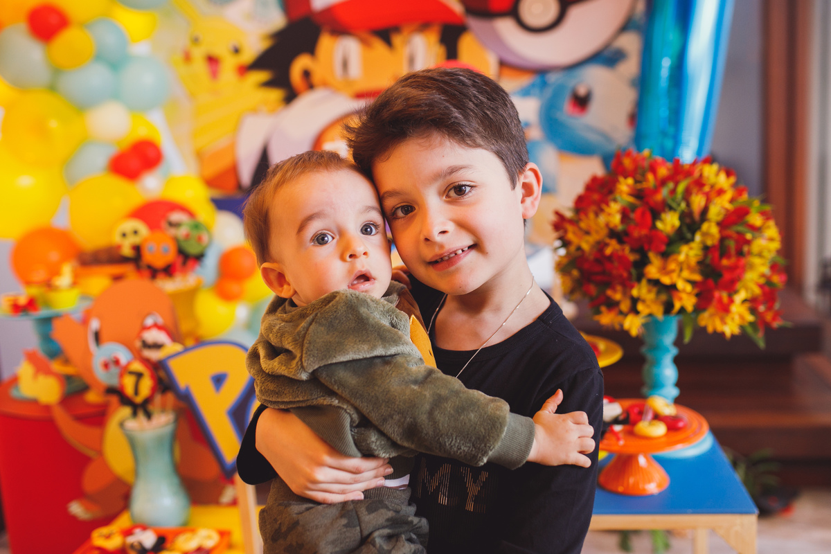 fotografa familia Curitiba aniversario em casa 7 anos 