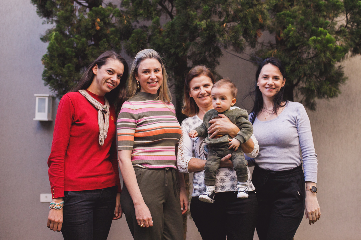 fotografa familia Curitiba aniversario em casa 7 anos 