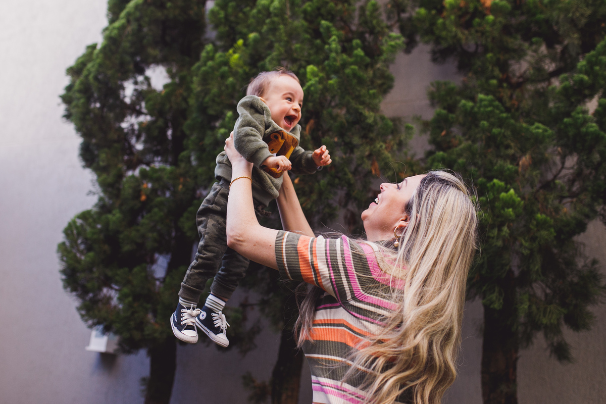 fotografa familia Curitiba aniversario em casa 7 anos 