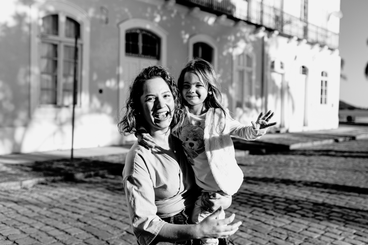 fotografa familia curitiba - ensaio praia São Francisco sul Clarice infantil