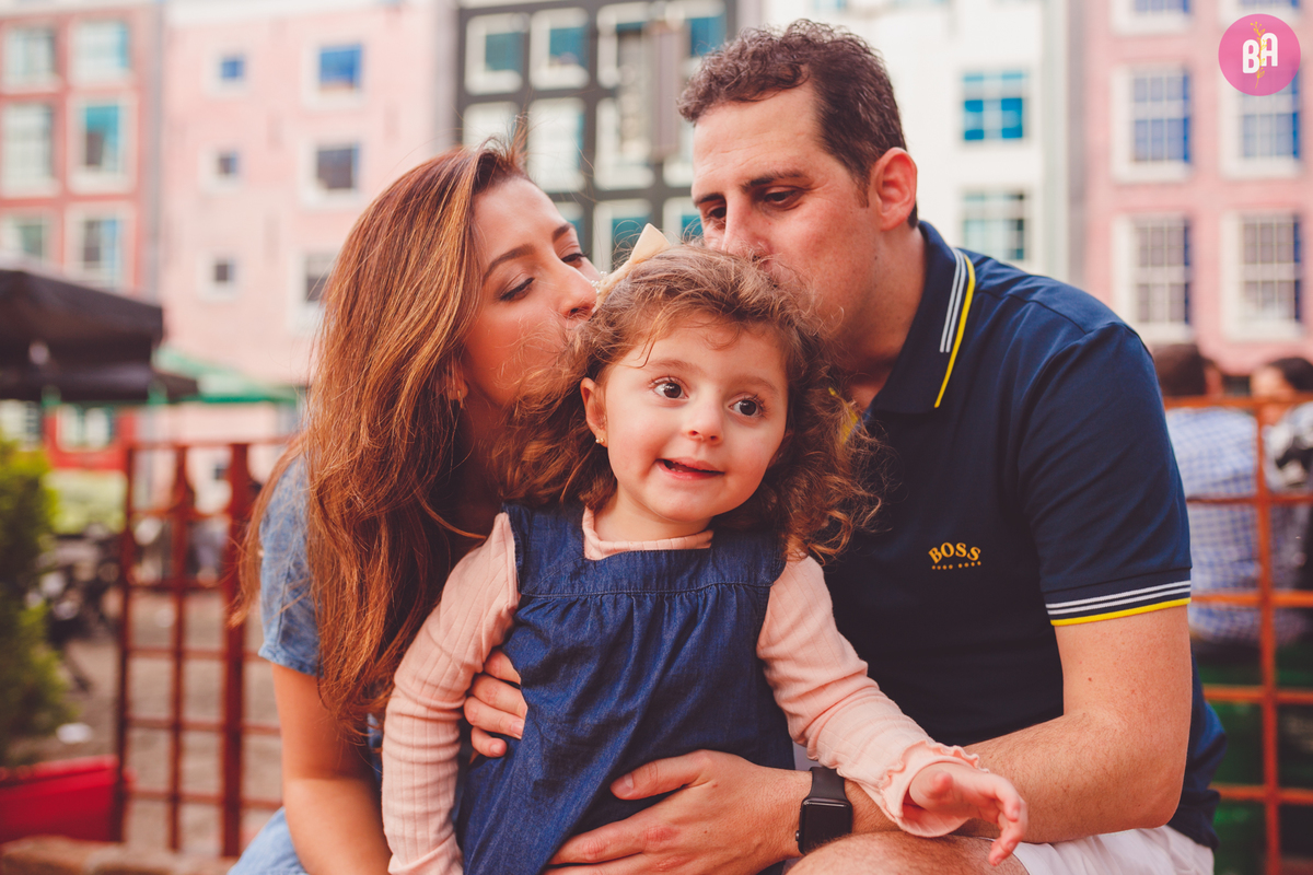 fotografa familia curitiba - Ensaio no girassol Holambra bebe menina flores por do solfotografa familia curitiba - Ensaio no girassol Holambra bebe menina flores por do sol