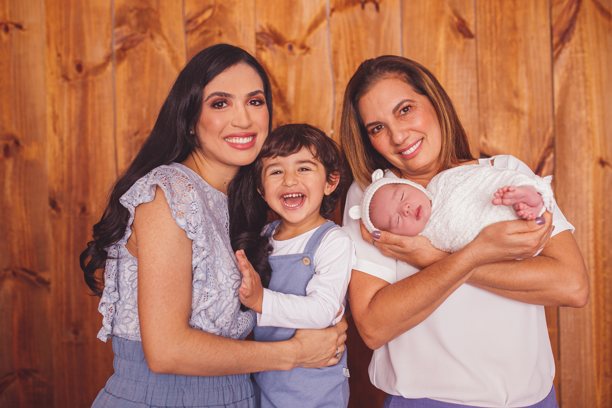 fotografa familia curitiba - newborn Antonio estudio bebe recen nascido pequeno vida