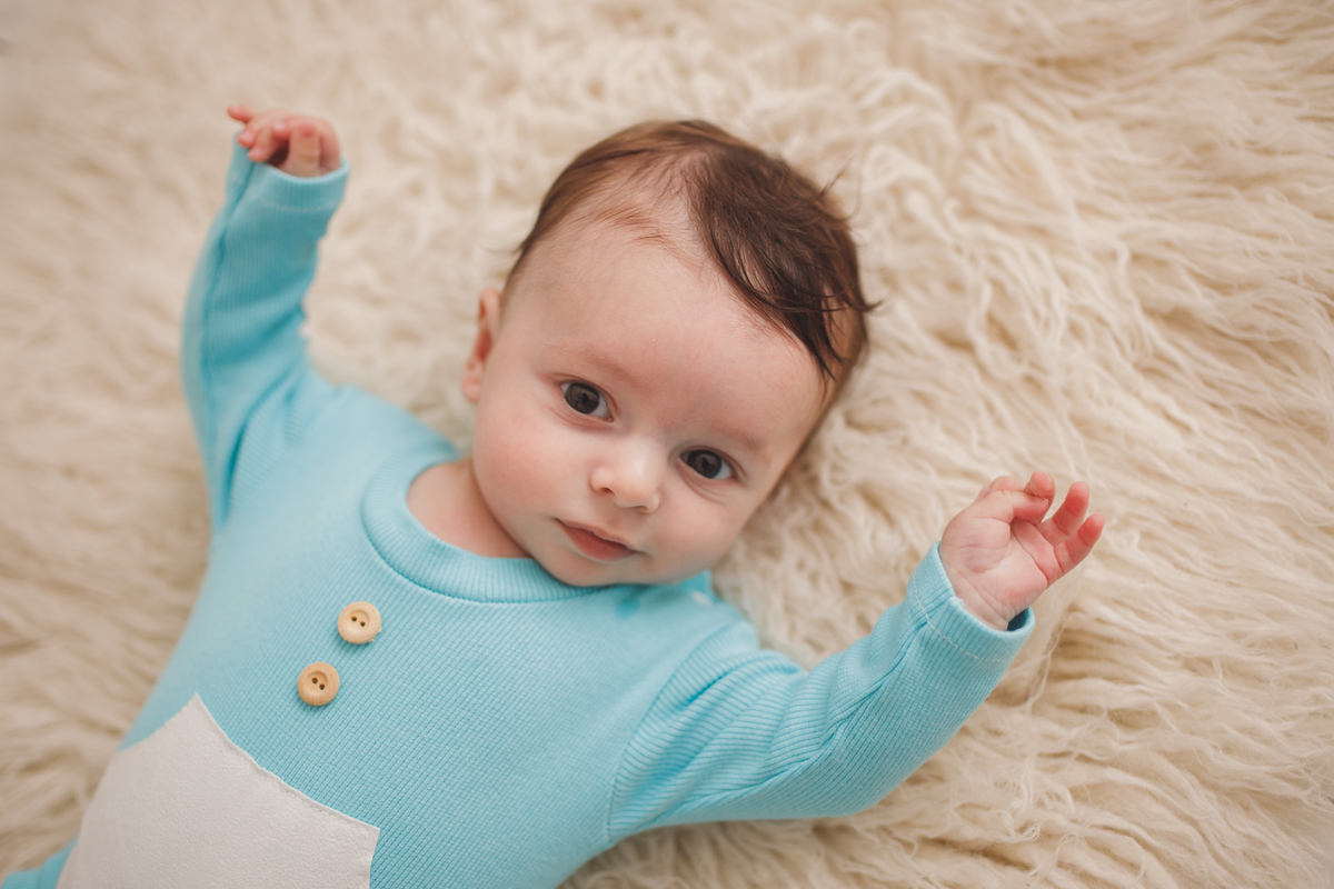 fotografa familia Curitiba ensaio estudio 3 meses 