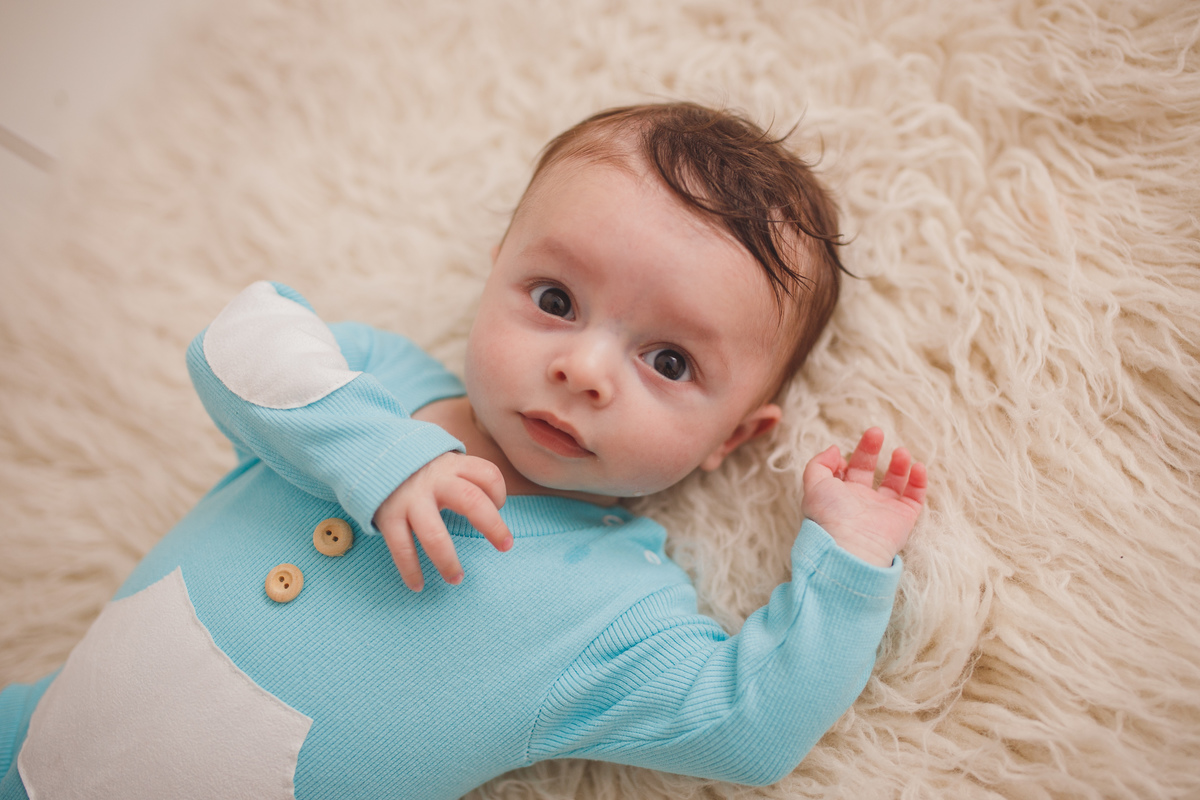 fotografa familia Curitiba ensaio estudio 3 meses 