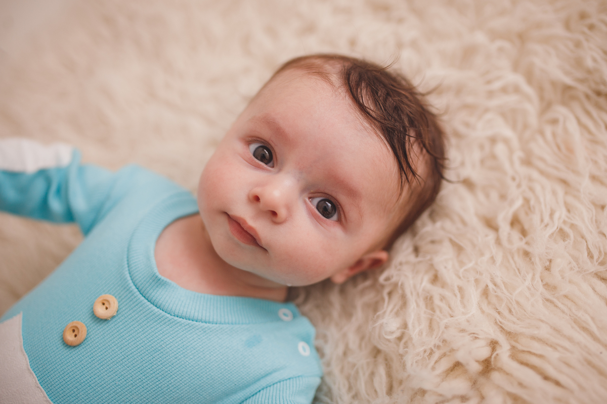 fotografa familia Curitiba ensaio estudio 3 meses 