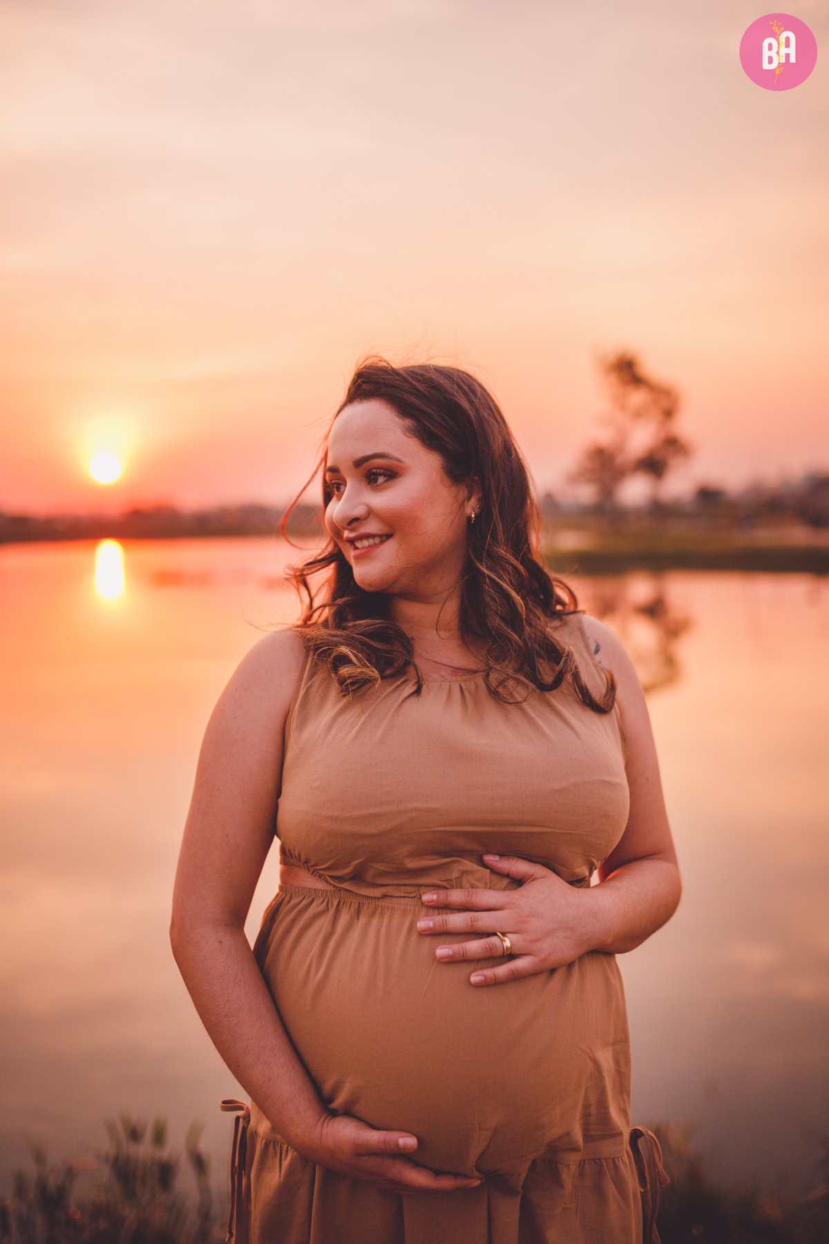 fotografa familia curitiba - ensaio gestante em casa e externo por do sol