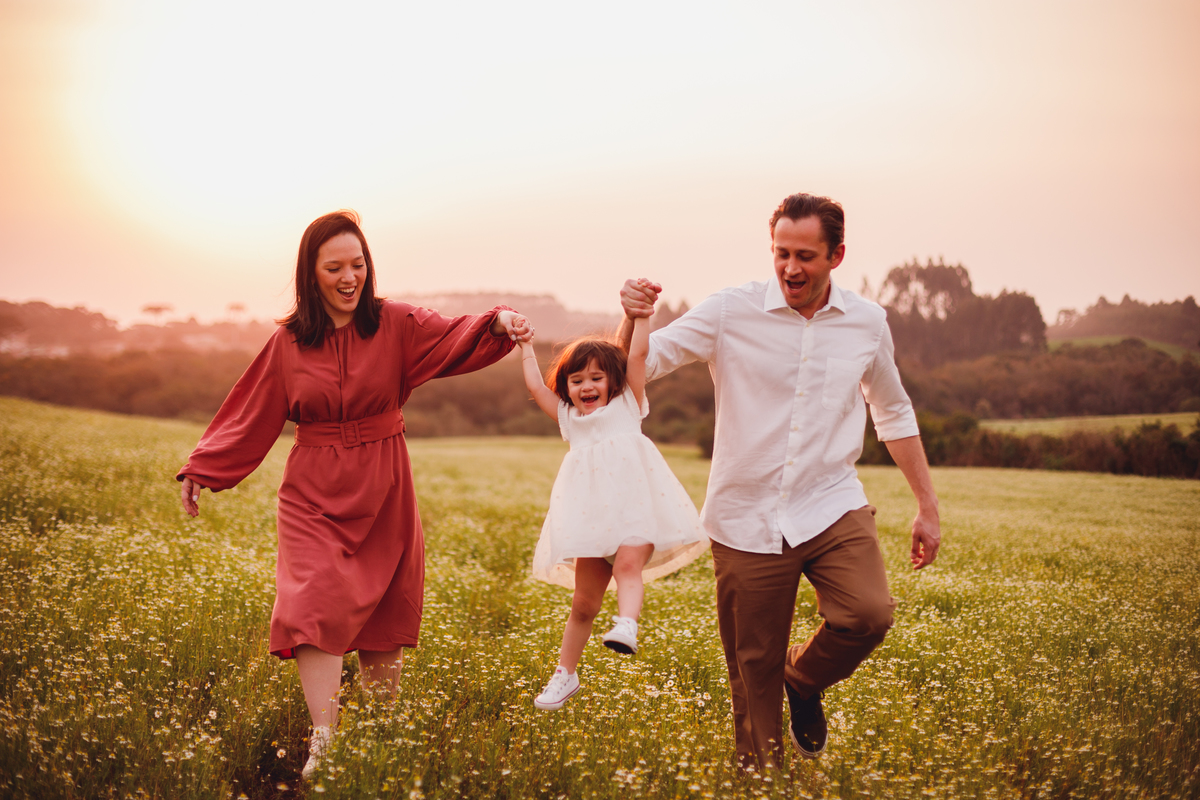 fotografa familia curitiba - ensaio externo camomila 2 anos menina mandirituba
