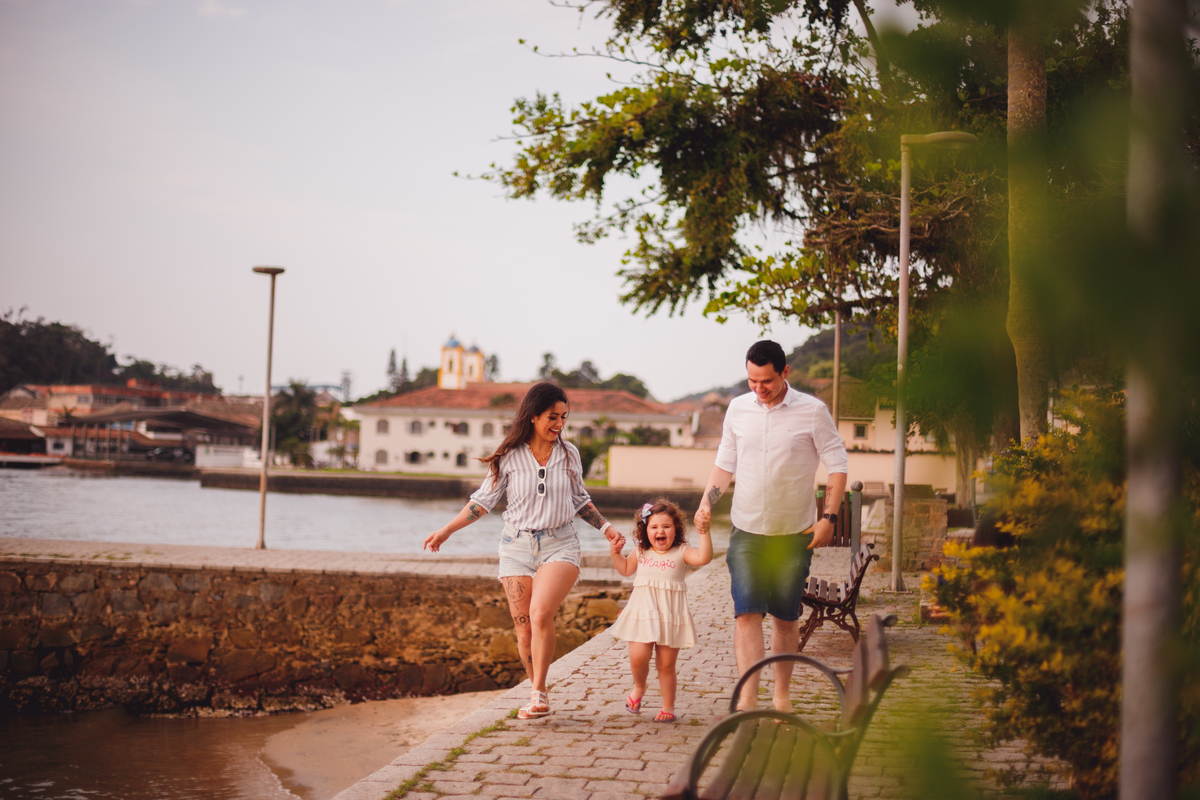 fotografa familia curitiba - ensaio na praia são franscisco do sul