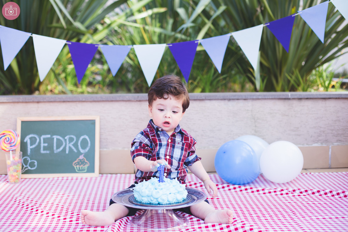 pedro Smash the Cake