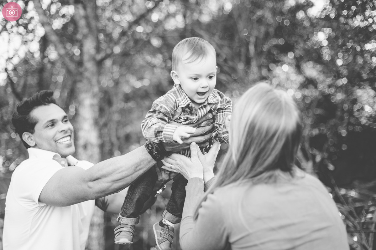 victor smash the cake