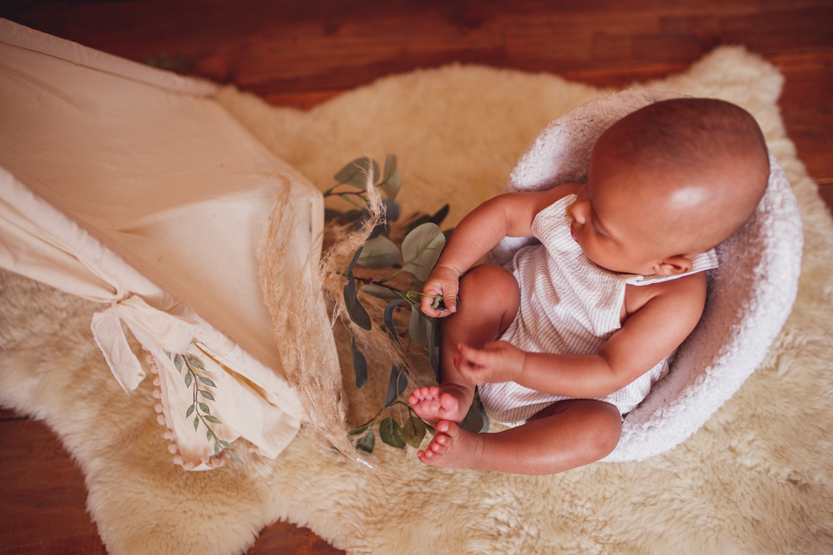 fotografa familia curitiba - bebe 6 meses estudio