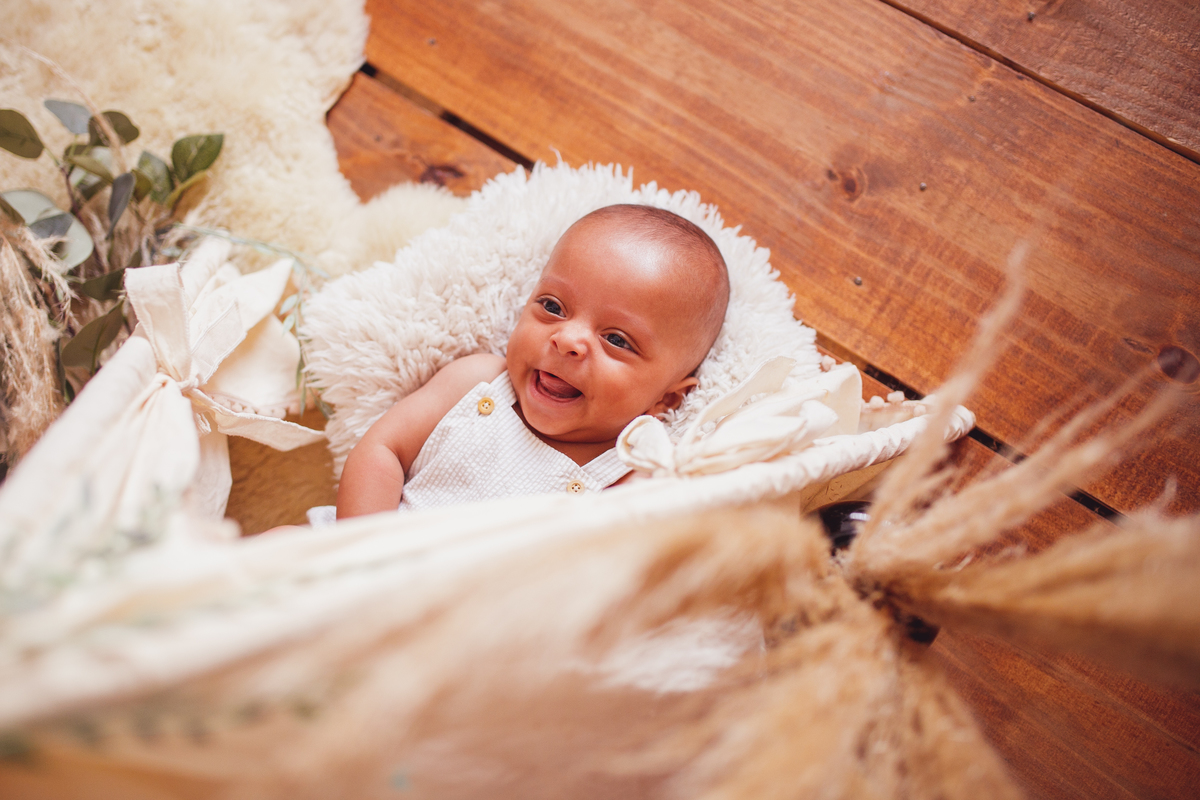 fotografa familia curitiba - bebe 6 meses estudio
