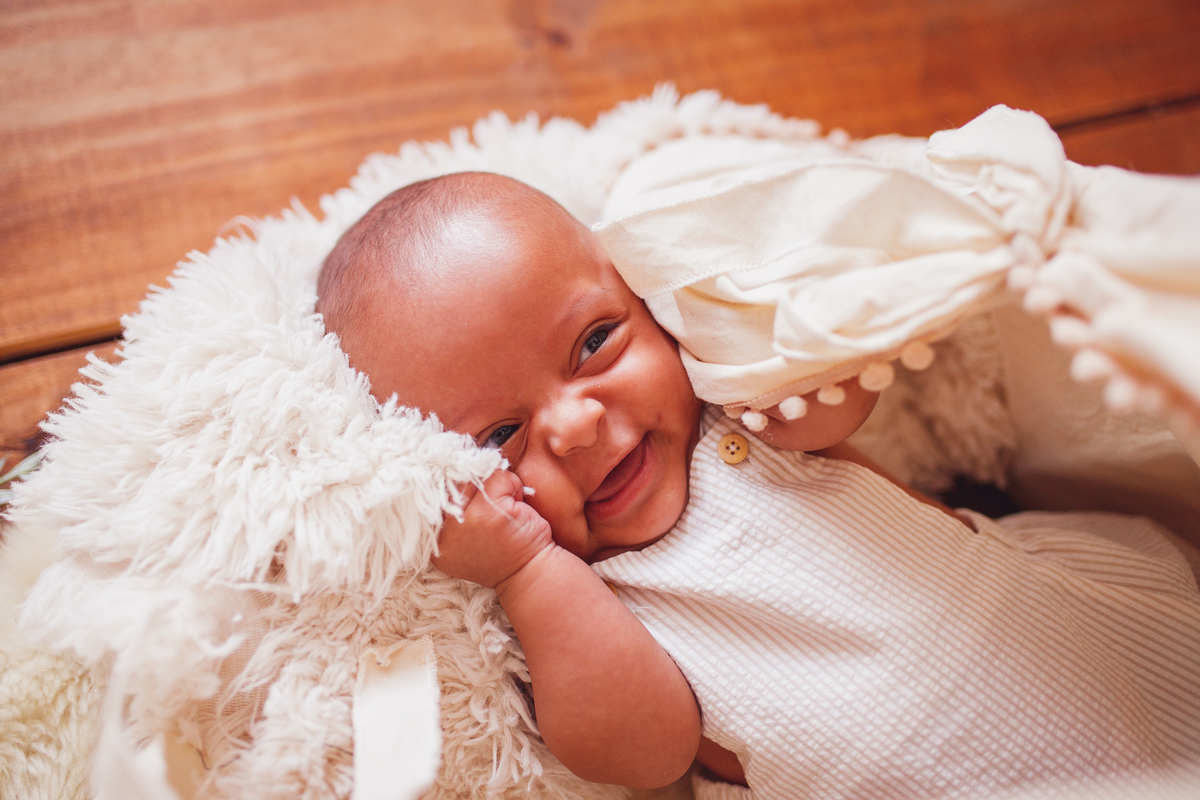 fotografa familia curitiba - bebe 6 meses estudio