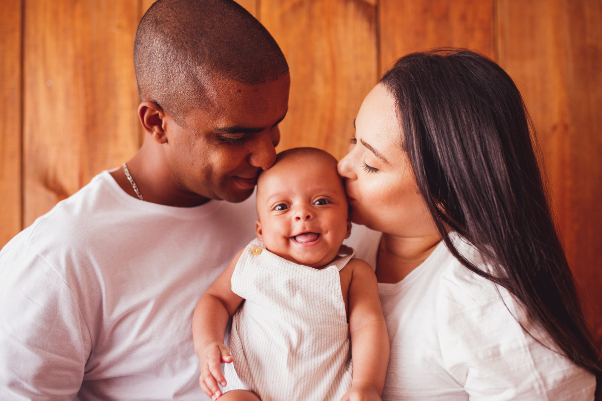 fotografa familia curitiba - bebe 6 meses estudio