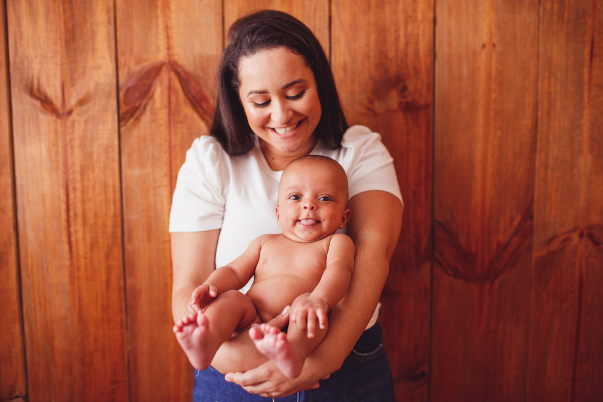 fotografa familia curitiba - bebe 6 meses estudio