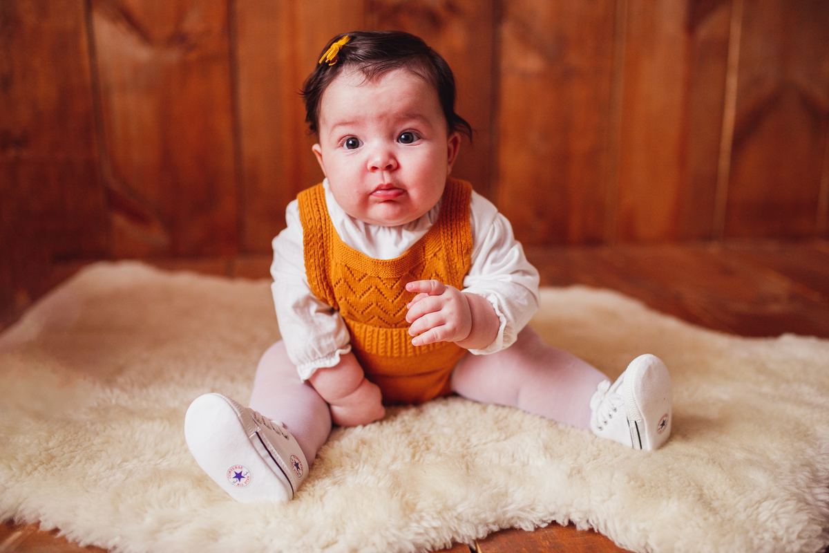 fotografa familia curitiba - bebe estudio acompanhamento - 4 meses menina